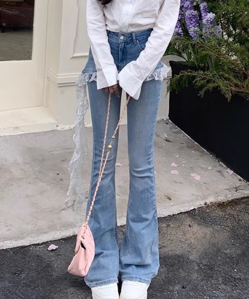 SPIGA（スピーガ）の「ﾚｰｽﾌﾘﾙﾚｲﾔｰﾄﾞ風ﾃﾞﾆﾑﾌﾚｱﾊﾟﾝﾂ（デニムパンツ・レディース・ブルー・SMALL/XX-LARGE/X-LARGE/LARGE/MEDIUM）」の3枚目の写真