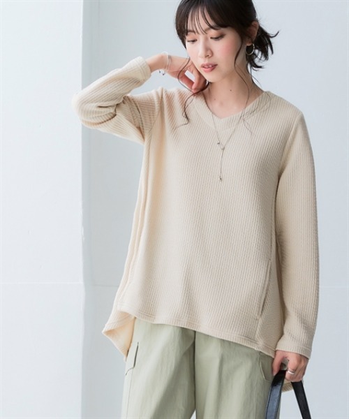 nissen(ニッセン)の「リブ見えカットソーVネックロング丈プルオーバー<大きいサイズ有>(Tシャツ/カットソー・レディース・ブラック/チャコールグレー/ブラウン/ベージュ/ミント・S/M/L/LL)」の4枚目の写真