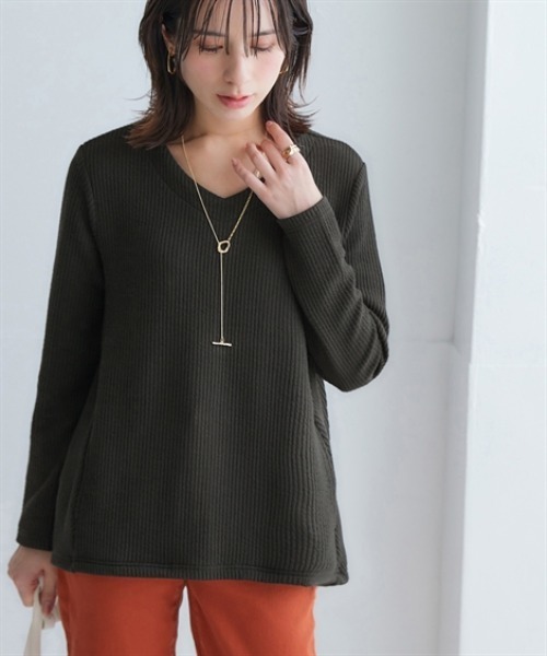 nissen(ニッセン)の「リブ見えカットソーVネックロング丈プルオーバー<大きいサイズ有>(Tシャツ/カットソー・レディース・ブラック/チャコールグレー/ブラウン/ベージュ/ミント・S/M/L/LL)」の1枚目の写真