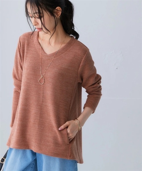 nissen(ニッセン)の「リブ見えカットソーVネックロング丈プルオーバー<大きいサイズ有>(Tシャツ/カットソー・レディース・ブラック/チャコールグレー/ブラウン/ベージュ/ミント・S/M/L/LL)」の14枚目の写真