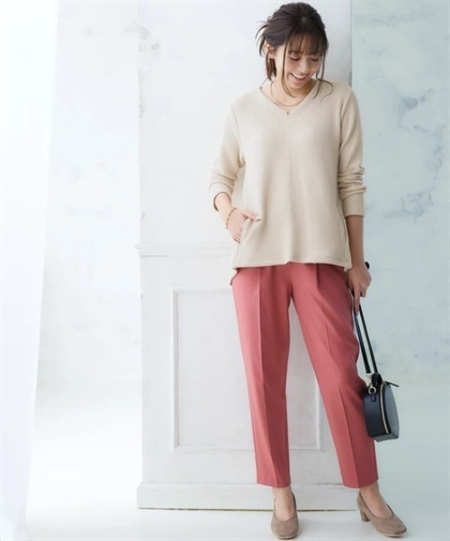 nissen(ニッセン)の「リブ見えカットソーVネックロング丈プルオーバー<大きいサイズ有>(Tシャツ/カットソー・レディース・ブラック/チャコールグレー/ブラウン/ベージュ/ミント・S/M/L/LL)」の20枚目の写真