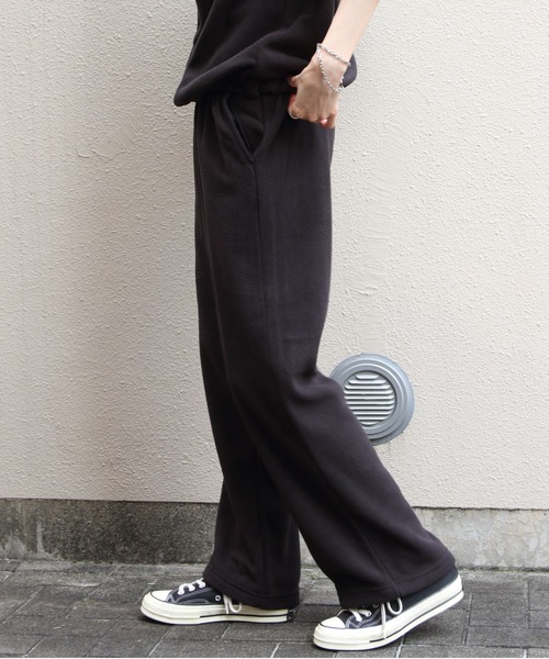 THOUSAND MILE（サウザンドマイル）の「THOUSAND MILE/サウザンドマイル　クルーネックロングスリーブTEE＆ロングパンツ セットアップ　CREWNECK LONG SLEEVE TEE&PANTS SET（セットアップ・メンズ・オリーブ/ブラック/チャコールグレー・L/M/S）」の4枚目の写真