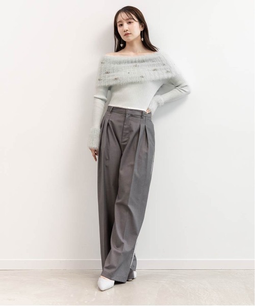 RANDA(ランダ)の「ビジューシャギーオフショルダーニット(ニット/セーター・レディース・ホワイト/ピンク/ブルー/グレー・FREE)」の13枚目の写真