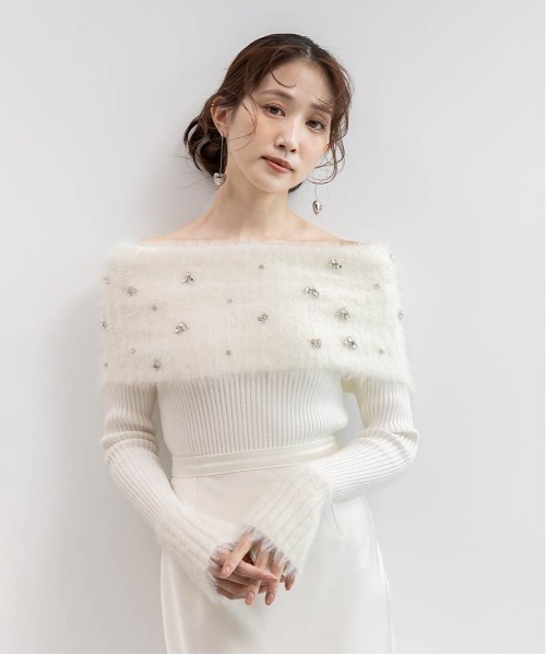 RANDA(ランダ)の「ビジューシャギーオフショルダーニット(ニット/セーター・レディース・ホワイト/ピンク/ブルー/グレー・FREE)」の14枚目の写真