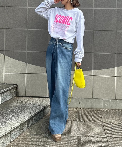 mi via loca(ミヴィアロカ)の「【GILDAN】ICONICロゴロンT(Tシャツ/カットソー・レディース・ブラック/ナチュラル/レッド/オートミール・X-LARGE/MEDIUM)」の14枚目の写真
