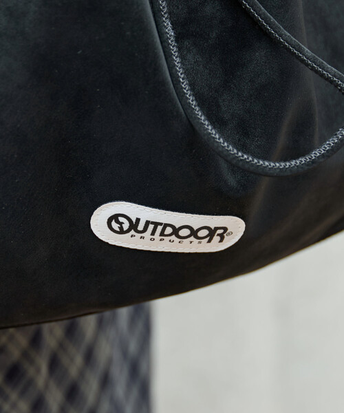 FREAK'S STORE（フリークスストア）の「限定展開 OUTDOOR PRODUCTS × FREAK'S STORE/アウトドアプロダクツ 別注 スウェードタッチ 巾着 テープ バッグ（ショルダーバッグ・レディース・ブラック/ベージュ/ブラウン・ONE SIZE）」の12枚目の写真