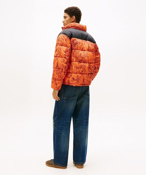tommy jeans（トミー ジーンズ）の「オールオーバープリントパッファジャケット（ダウンジャケット/コート・メンズ・ブラウン系その他/オレンジ系その他3・LARGE/X-LARGE/MEDIUM/SMALL）」の10枚目の写真