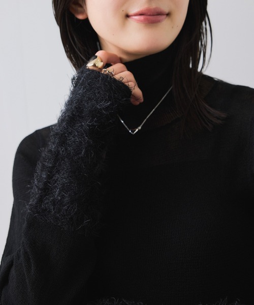 VIS（ビス）の「フェザー切り替えスリーブシアータートルニット（ニット/セーター・レディース・キナリ/ホワイト/ブラック・FREE）」の15枚目の写真