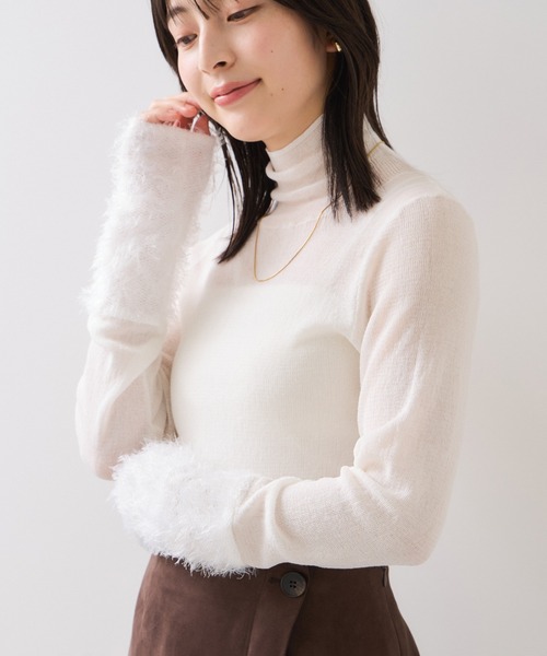 VIS（ビス）の「フェザー切り替えスリーブシアータートルニット（ニット/セーター・レディース・キナリ/ホワイト/ブラック・FREE）」の4枚目の写真