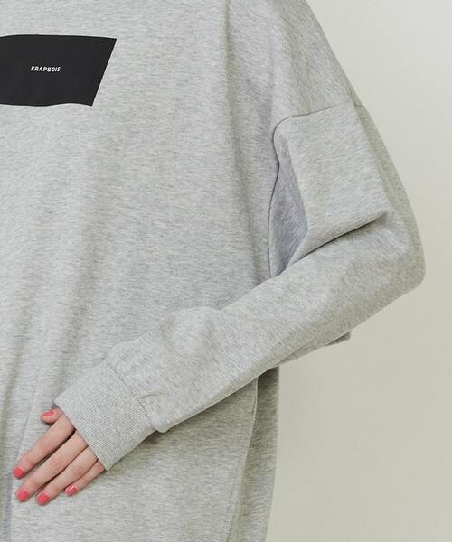FRAPBOIS(フラボア)の「チュニックジャージ ワンピース(ワンピース・レディース・ブラック/グレー・1)」の5枚目の写真