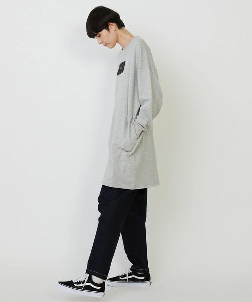 FRAPBOIS(フラボア)の「チュニックジャージ ワンピース(ワンピース・レディース・ブラック/グレー・1)」の11枚目の写真