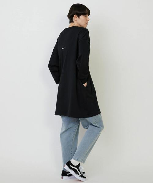 FRAPBOIS(フラボア)の「チュニックジャージ ワンピース(ワンピース・レディース・ブラック/グレー・1)」の20枚目の写真