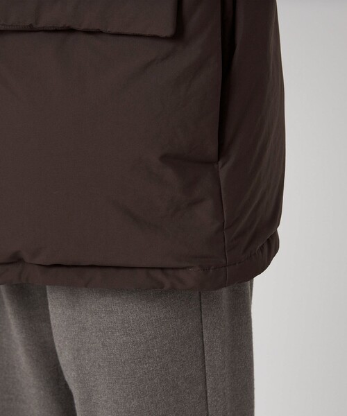 green label relaxing（グリーンレーベルリラクシング）の「DICROS フード ダウン ブルゾン -撥水-（ダウンジャケット/コート・メンズ・ダークグレー/ダークブラウン・S/M/L/XL）」の17枚目の写真