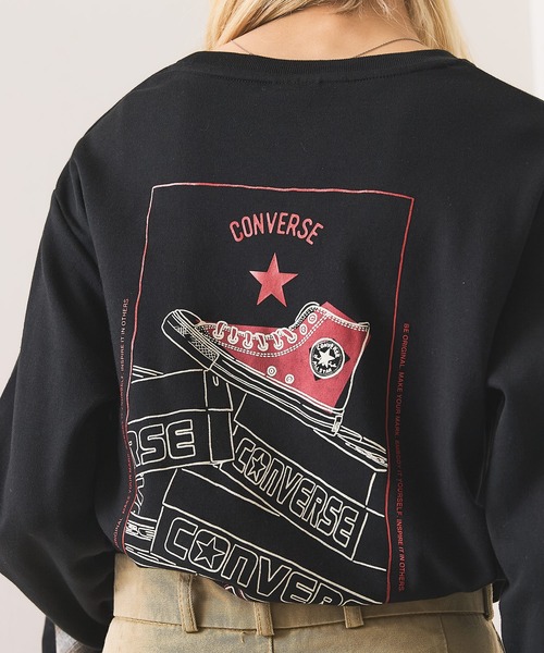 CONVERSE(コンバース)の「【CONVERSE/コンバース】スムスシューズグラフィックロンT(Tシャツ/カットソー・レディース・オフホワイト/ブラック・LARGE/MEDIUM)」の1枚目の写真