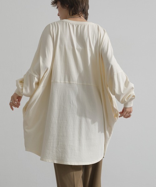 enhaut(アンオート)の「ピグメントOE天竺 ロゴプリント チュニック ILY ビッグ Tシャツ ロンT(Tシャツ/カットソー・レディース・アイボリー/グレイッシュベージュ/チャコールグレー/バーガンディー・FREE)」の7枚目の写真