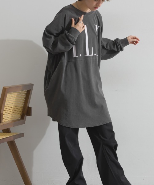 enhaut(アンオート)の「ピグメントOE天竺 ロゴプリント チュニック ILY ビッグ Tシャツ ロンT(Tシャツ/カットソー・レディース・アイボリー/グレイッシュベージュ/チャコールグレー/バーガンディー・FREE)」の11枚目の写真