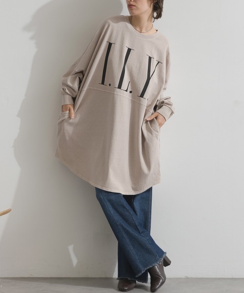 enhaut(アンオート)の「ピグメントOE天竺 ロゴプリント チュニック ILY ビッグ Tシャツ ロンT(Tシャツ/カットソー・レディース・アイボリー/グレイッシュベージュ/チャコールグレー/バーガンディー・FREE)」の19枚目の写真