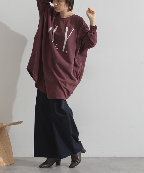 enhaut(アンオート)の「ピグメントOE天竺 ロゴプリント チュニック ILY ビッグ Tシャツ ロンT(Tシャツ/カットソー・レディース・アイボリー/グレイッシュベージュ/チャコールグレー/バーガンディー・FREE)」の21枚目の写真