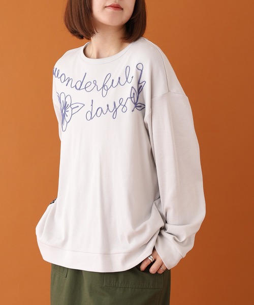 Emago(イマゴ)の「EMAGO ロゴ刺繍切替えプルオーバー 長袖(Tシャツ/カットソー・レディース・モカ/ネイビー/グレー・FREE)」の2枚目の写真
