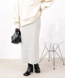 emesuelee（エメスーリー）の「フィルムラメニットタイトスカート（スカート）」