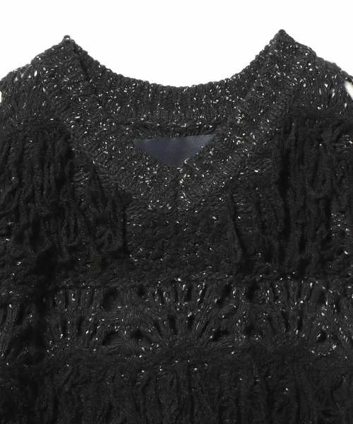 boussole（ブソル）の「BOUSSOLE / フリンジニットプルオーバー（ニット/セーター・レディース・オフホワイト/ブラック・FREE）」の4枚目の写真