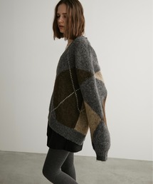 LOSCa（ロスカ）の「アーガイルオーバーVネックニットトップス（ニット/セーター）」