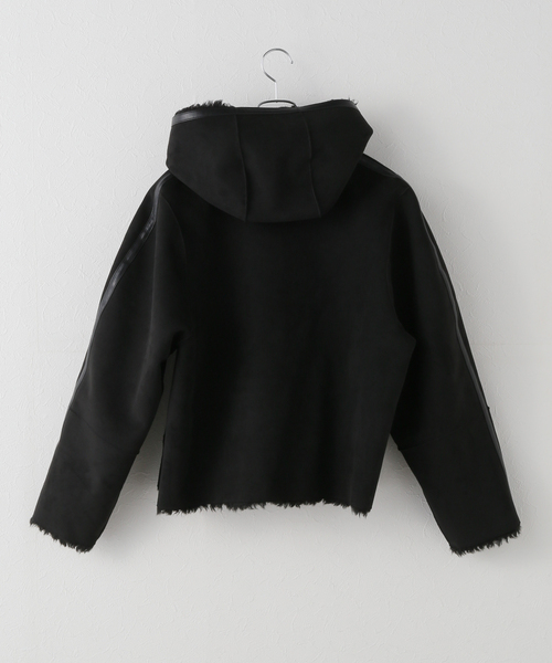 LOW CLASSIC（ロウ　クラシック）の「【LOW CLASSIC/ロウ・クラシック】REVERSIBLE DUFFLE SHORT COAT（ダッフルコート・レディース・ブラック・SMALL/MEDIUM）」の2枚目の写真