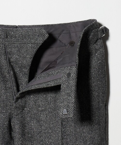 UNITED ARROWS（ユナイテッドアローズ）の「ヘリンボーンツイード 1プリーツ スラックス（スラックス・メンズ・グレー系・46/48/50/44）」の13枚目の写真