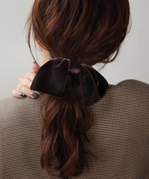 Cream dot.（クリームドット）の「選べる8カラー！大人色スクエアリボンのベロアシュシュ（シュシュ）」