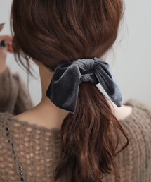 Cream dot.（クリームドット）の「選べる8カラー！大人色スクエアリボンのベロアシュシュ（シュシュ）」