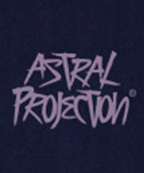 ASTRAL PROJECTION（アストラルプロジェクション）の「[オーバーサイズ]グラフィティレタリング13番手コットンラウンドネック半袖Tシャツ_ネイビー（Tシャツ/カットソー・メンズ・その他・LARGE/MEDIUM/X-LARGE/XX-LARGE）」の3枚目の写真
