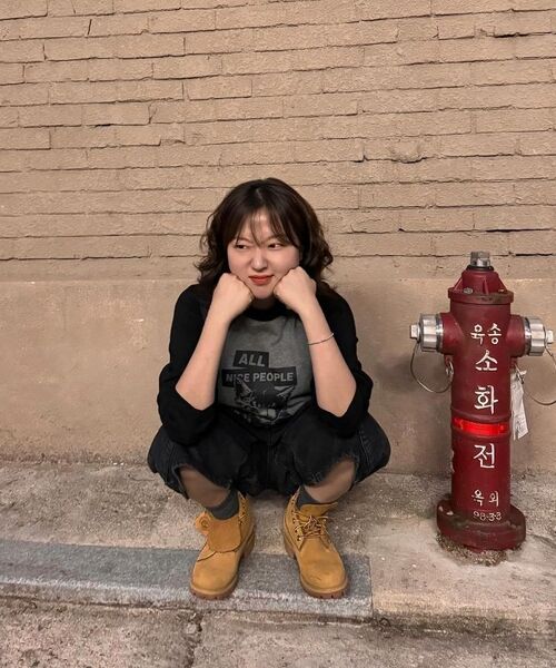 ITZAVIBE(イッザバイブ)の「NICE PEOPLE LOVE CATS RAGLAN LONG SLEEVE - SKY BLUE(Tシャツ/カットソー・レディース・その他・MEDIUM/LARGE)」の13枚目の写真