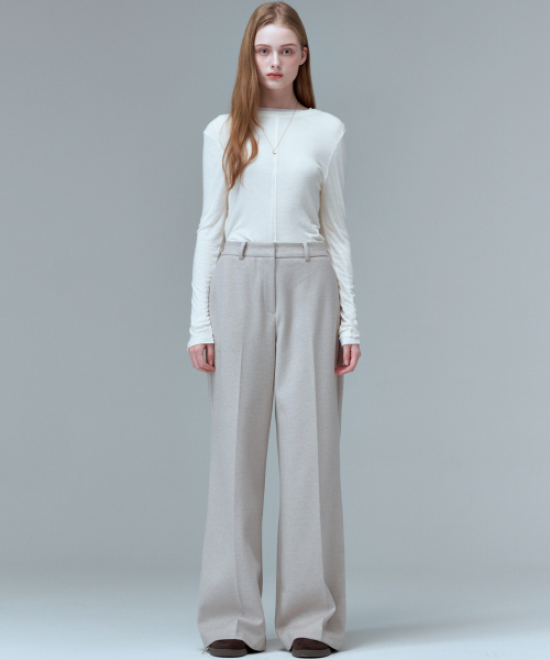 MALOUPE(マロップ)の「2166 ヘビー起毛ワイドパンツ(ベージュ)(スラックス・レディース・ベージュ・26/28/30)」の4枚目の写真