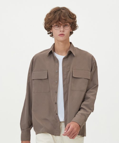BLOND9(ブロンドナイン)の「ツーポケット隠しボタンシャツ_ブラウン(シャツ/ブラウス・メンズ・ブラウン・LARGE/X-LARGE)」の1枚目の写真