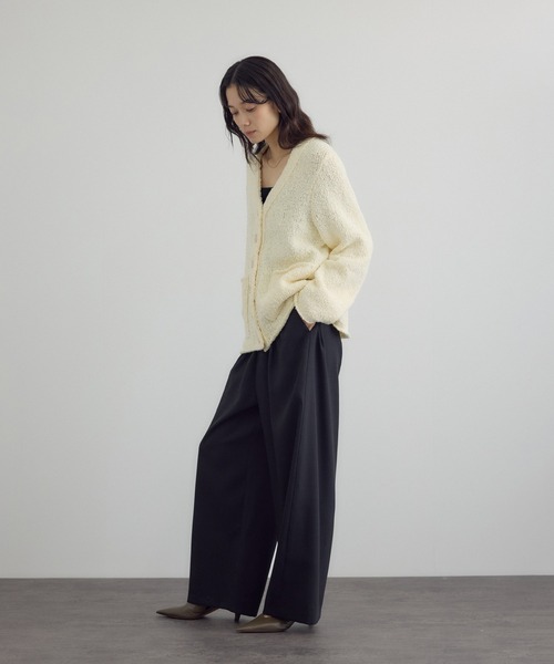 SALON adam et rope'(サロン アダム エ ロペ)の「Vネックジャケットカーディガン(カーディガン/ボレロ・レディース・オフホワイト/ブラック・FREE)」の4枚目の写真