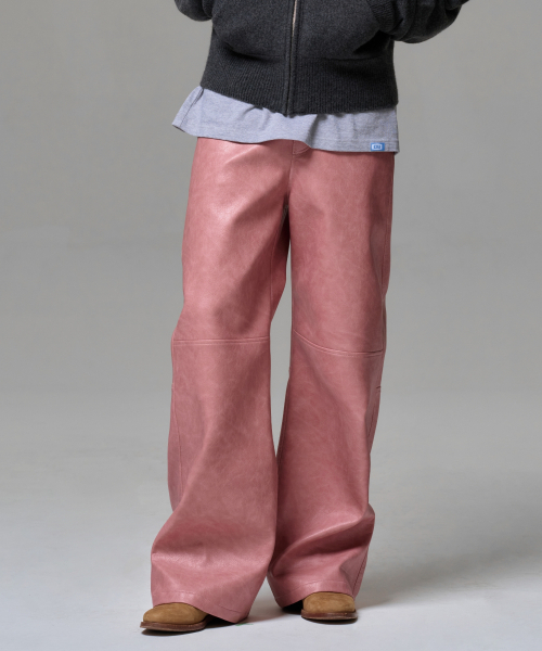 ERA(エラ)の「MEN FAUX LEATHER TWO-TONE PANEL PANTS - ROSEWOOD(その他パンツ・メンズ・ブラウン・MEDIUM/LARGE)」の1枚目の写真