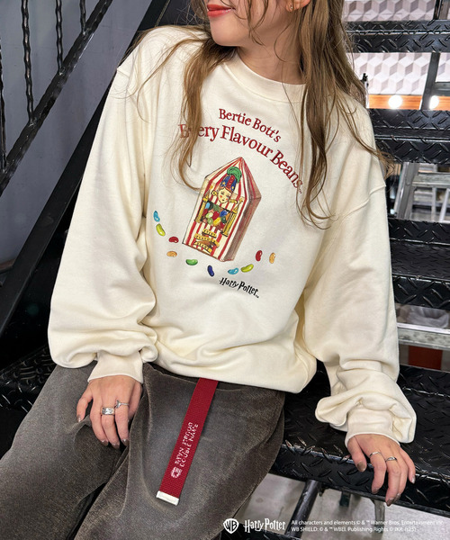 DOUBLE NAME（ダブルネーム）の「【Harry Potter】ハニーデュークス フロントモチーフプルオーバー（その他トップス・レディース・ネイビー/レッド・FREE）」の17枚目の写真