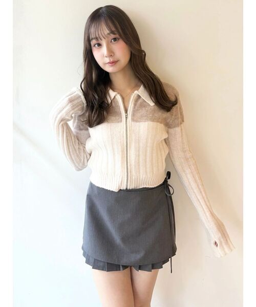 CALNAMUR（カルナムール）の「ラッププリーツショートパンツ（その他パンツ・レディース・グレー/アイボリー・FREE）」の21枚目の写真