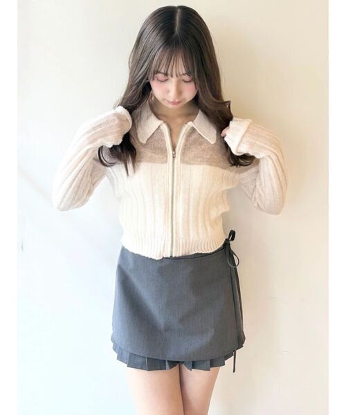 CALNAMUR（カルナムール）の「ラッププリーツショートパンツ（その他パンツ・レディース・グレー/アイボリー・FREE）」の20枚目の写真