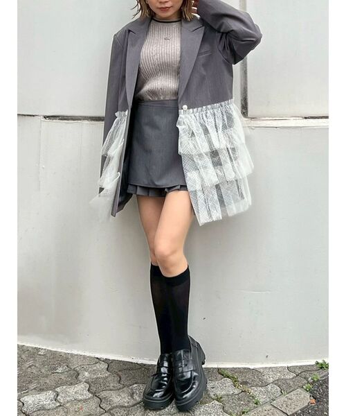 CALNAMUR（カルナムール）の「ラッププリーツショートパンツ（その他パンツ・レディース・グレー/アイボリー・FREE）」の7枚目の写真