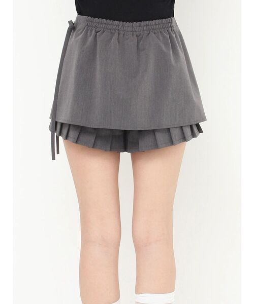 CALNAMUR（カルナムール）の「ラッププリーツショートパンツ（その他パンツ・レディース・グレー/アイボリー・FREE）」の3枚目の写真