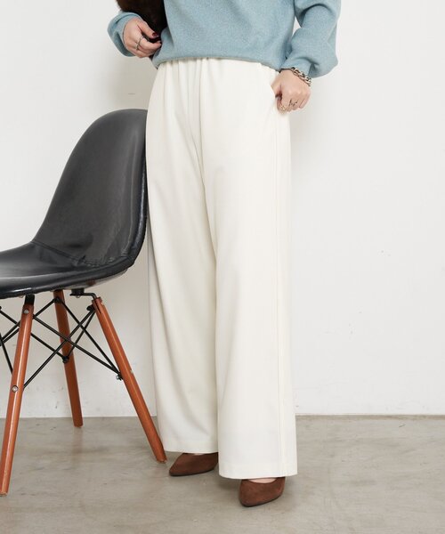 Jena espace merveilleux(ジェナ エスパスメルヴェイユ)の「【ウエストゴム】サテンナローパイピングパンツ(その他パンツ・レディース・ブラック/アイボリー/モカ・FREE)」の9枚目の写真