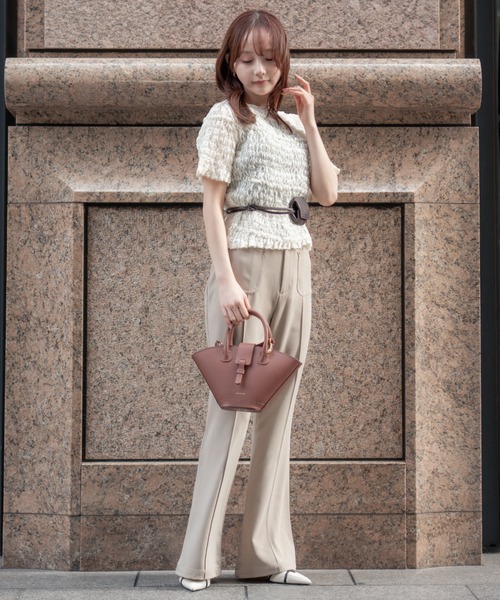 SENEE（セニー）の「high waist flare pocket pants（ハイウエストフレアポケットパンツ）（スラックス・レディース・ブラック/ベージュ・MEDIUM/SMALL）」の14枚目の写真