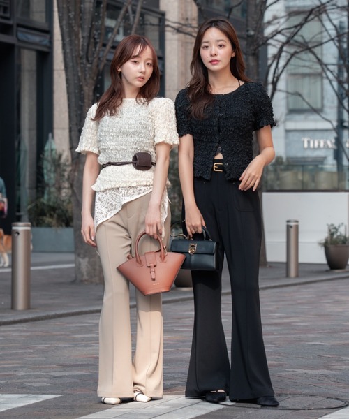 SENEE（セニー）の「high waist flare pocket pants（ハイウエストフレアポケットパンツ）（スラックス・レディース・ブラック/ベージュ・MEDIUM/SMALL）」の22枚目の写真