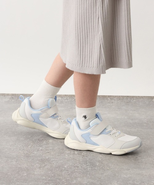 GLOBAL WORK（グローバルワーク）の「瞬足/配色スニーカ/618649（スニーカー・キッズ・オフホワイト/ブラック・22cm/21cm/20cm/19cm/18cm）」の2枚目の写真