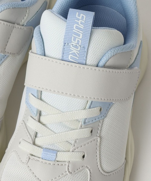 GLOBAL WORK（グローバルワーク）の「瞬足/配色スニーカ/618649（スニーカー・キッズ・オフホワイト/ブラック・22cm/21cm/20cm/19cm/18cm）」の17枚目の写真