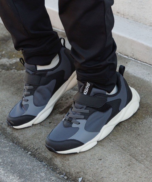 GLOBAL WORK（グローバルワーク）の「瞬足/配色スニーカ/618649（スニーカー・キッズ・オフホワイト/ブラック・22cm/21cm/20cm/19cm/18cm）」の19枚目の写真