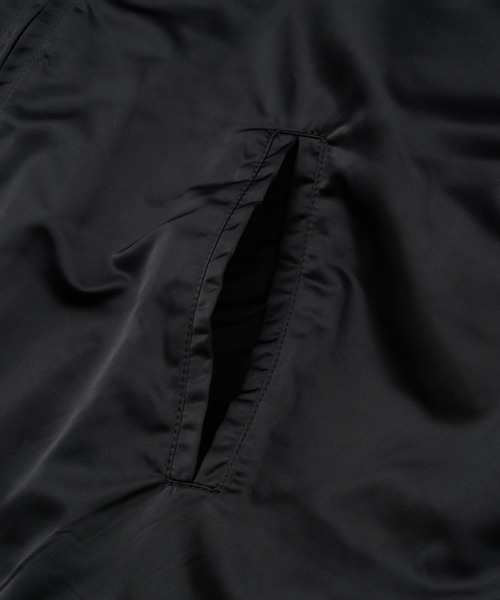 Noen(ノエン)の「ミリタリースイングトップジャケット(ミリタリージャケット・メンズ・ダークカーキ/ブラック・LARGE/MEDIUM)」の15枚目の写真