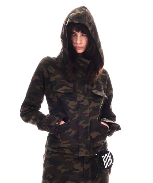 POCKET DESIGN JUST FIT CAMO JACKET