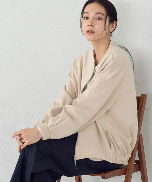 COMME CA ISM(コムサイズム)の「ソフトダンボール ジップアップブルゾン(ブルゾン・レディース・グレイッシュベージュ/ブラック/ダークブラウン・LARGE/MEDIUM)」の21枚目の写真